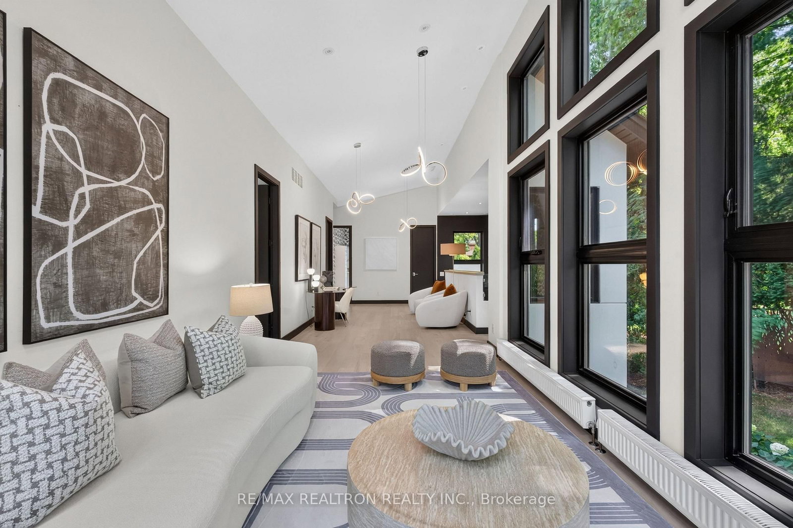 8 Breezewood Drive • Toronto, ON photo 27