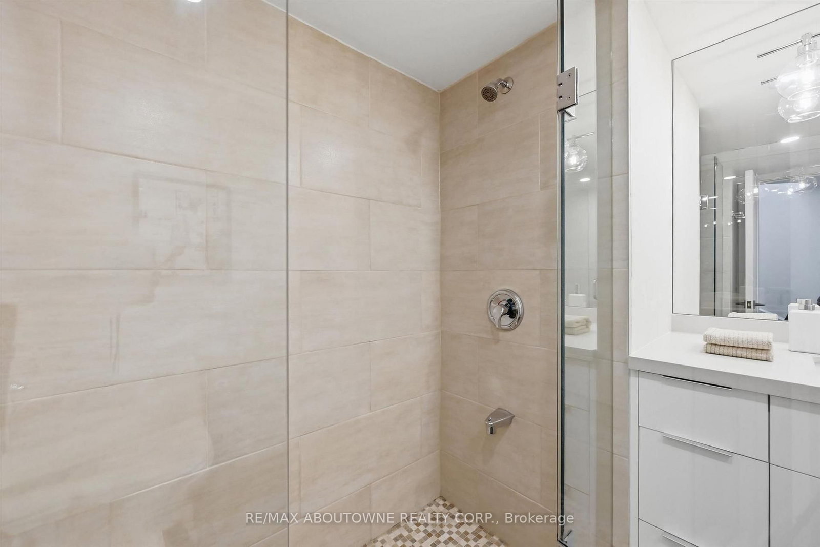 25 Southwind Terrace • Oakville, ON photo 28