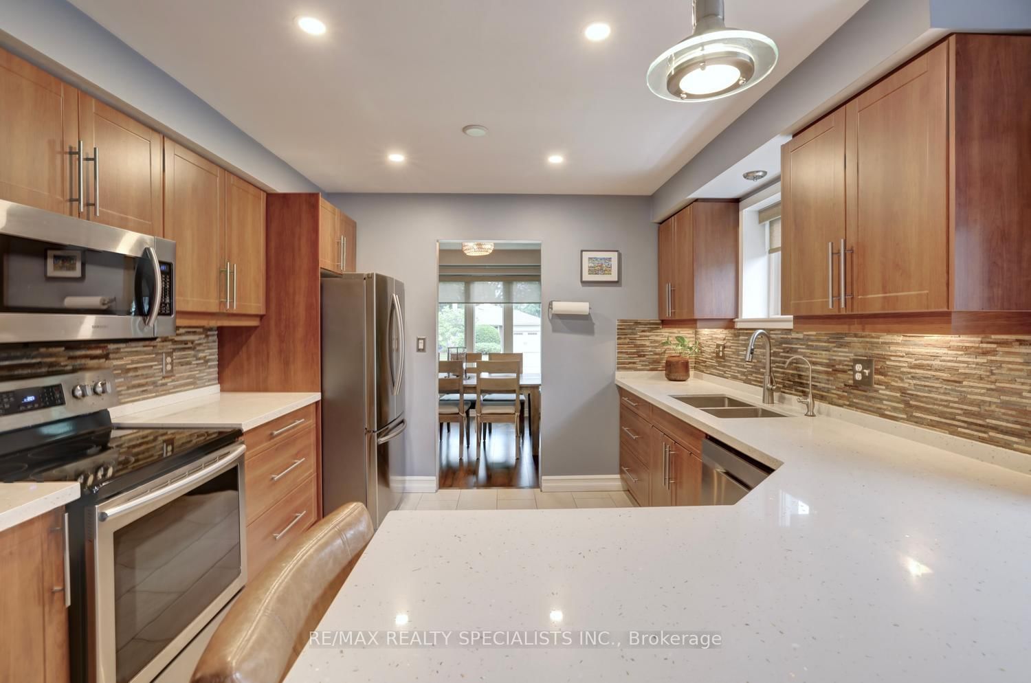 293 Louis Drive • Mississauga, ON photo 12