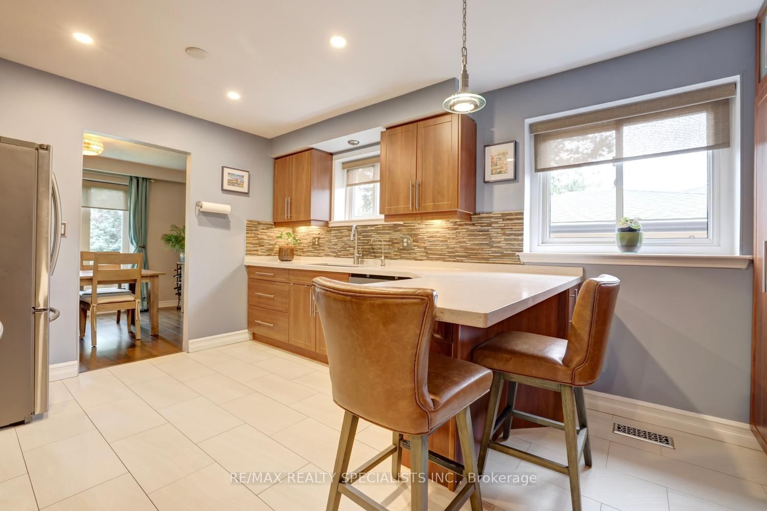 293 Louis Drive • Mississauga, ON photo 14