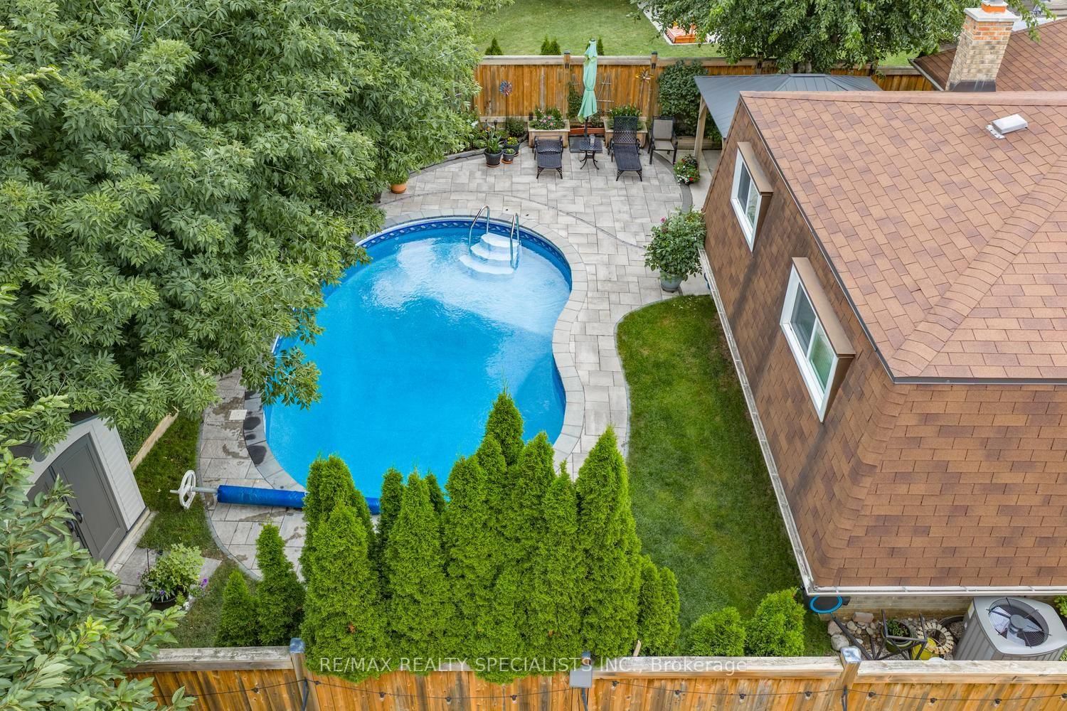 293 Louis Drive • Mississauga, ON photo 38