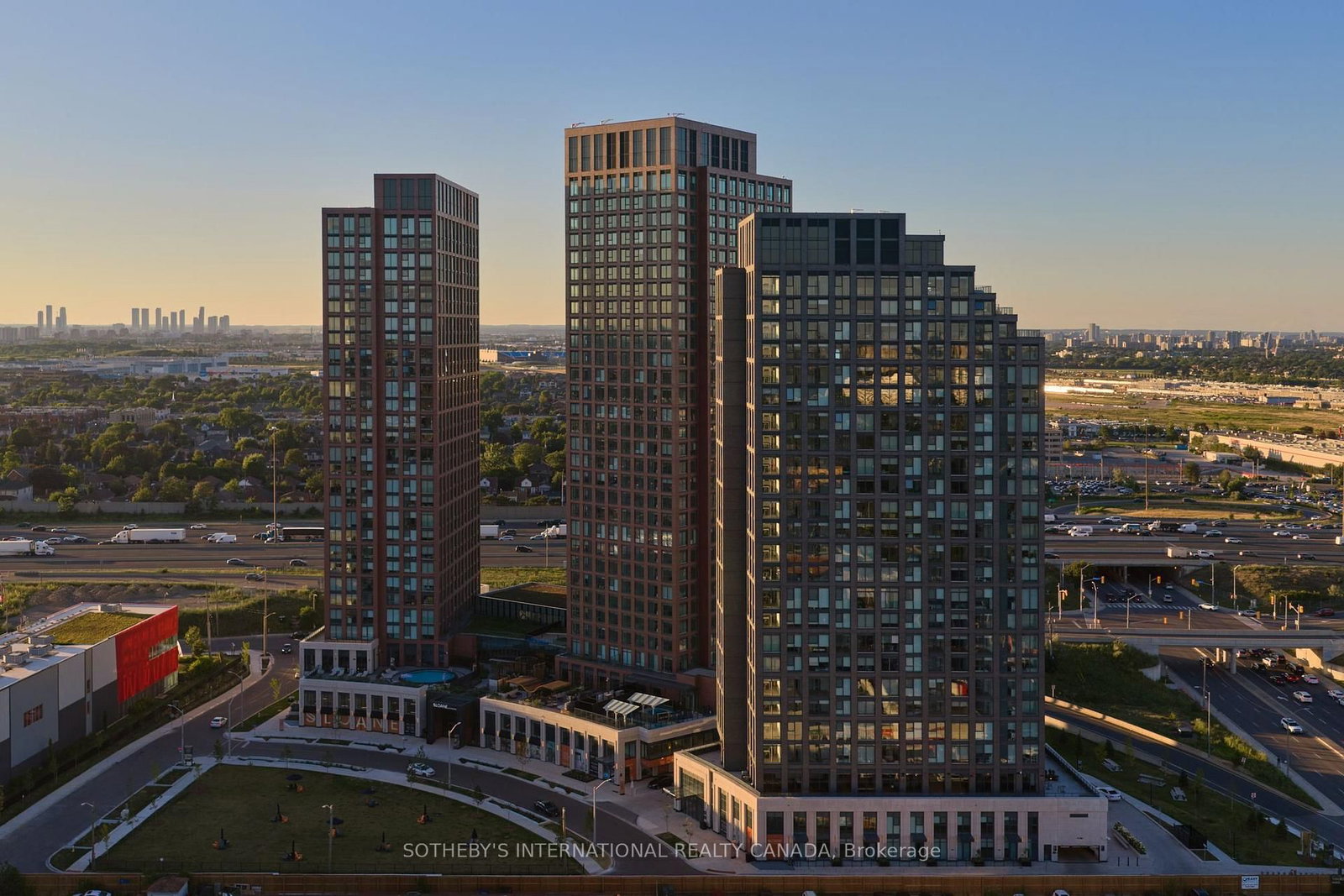 1706-29 York Garden Way, Toronto, view 14