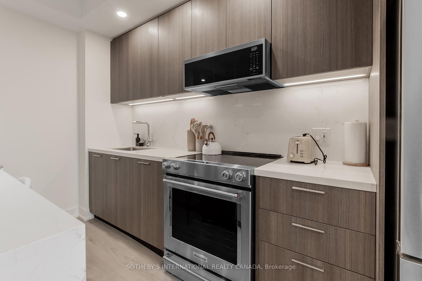 1706-29 York Garden Way, Toronto, view 2