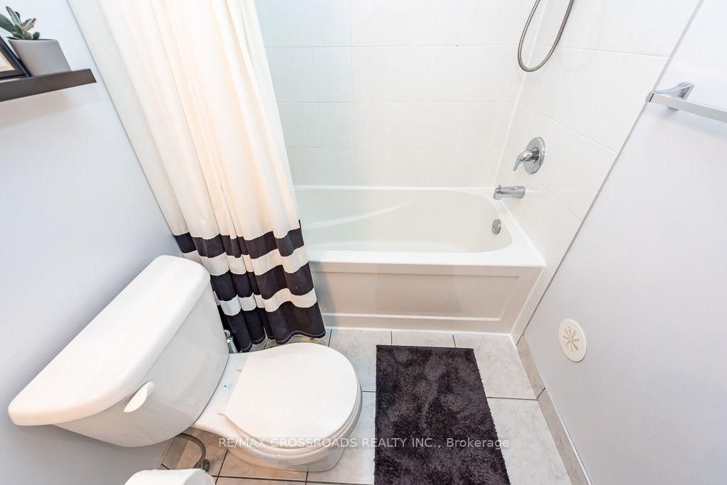 2441 Greenwich Drive • #29 • Oakville, ON photo 38