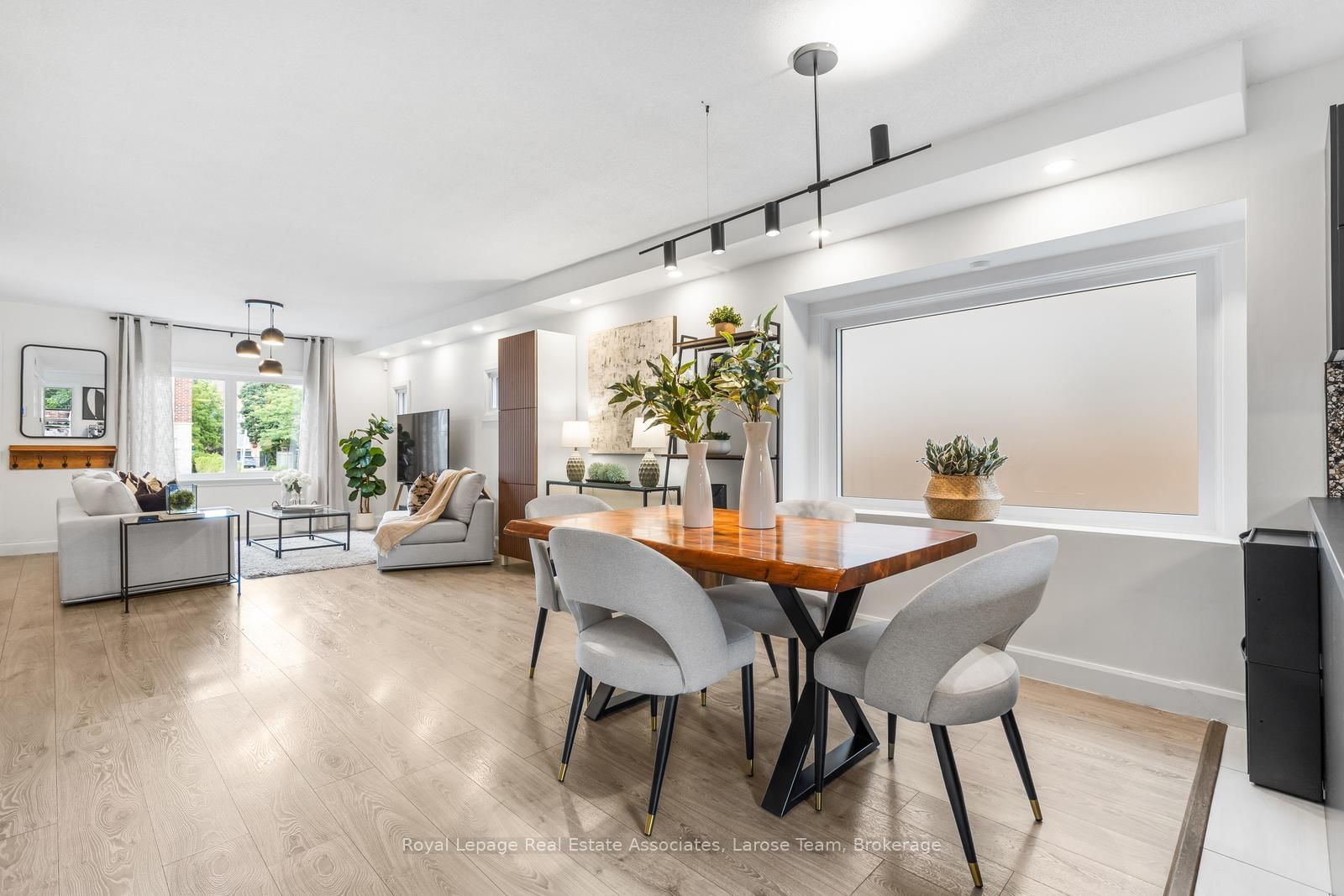 28 Thirtieth St, Toronto, view 11