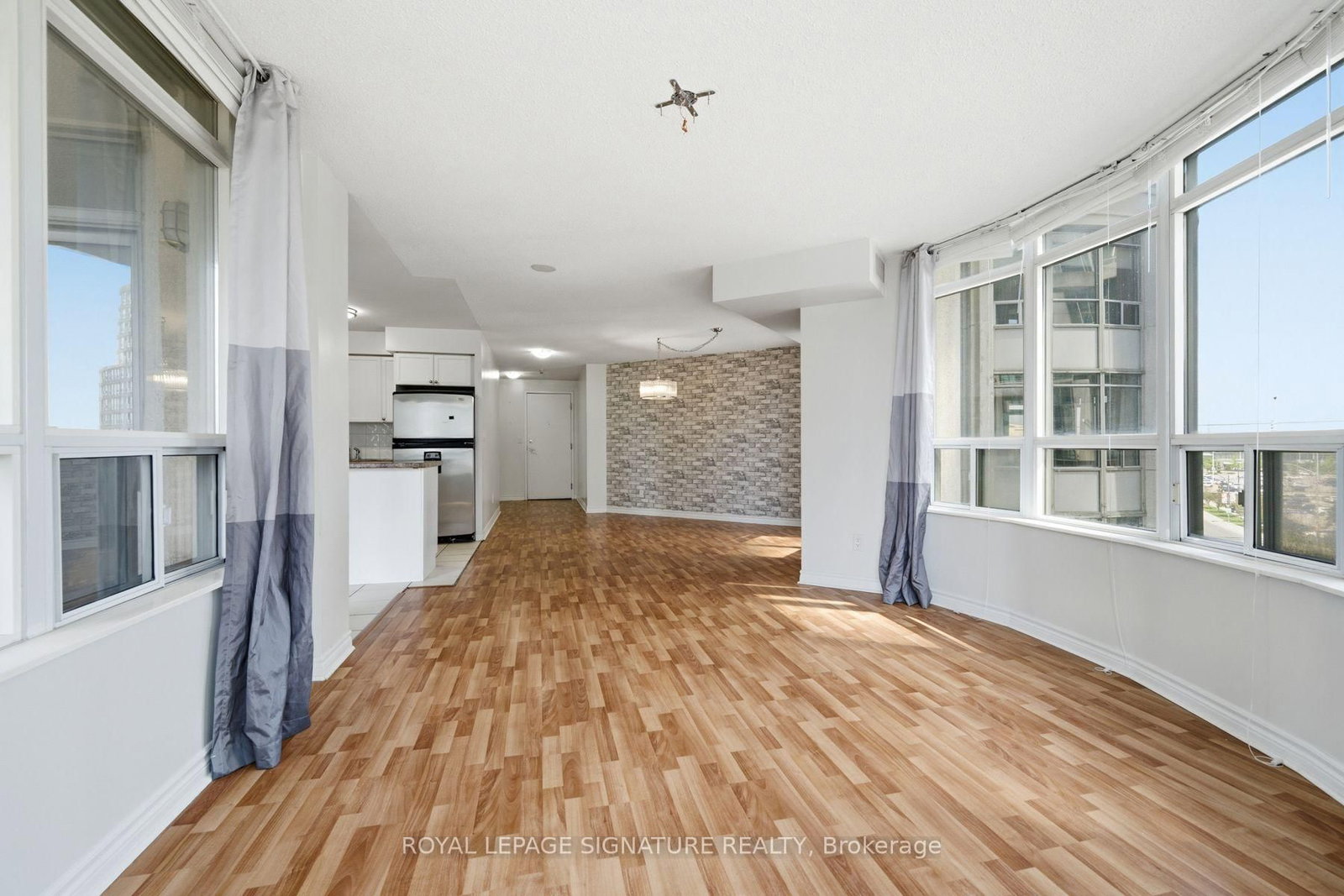 3888 Duke Of York Boulevard • #525 • Mississauga, ON photo 8