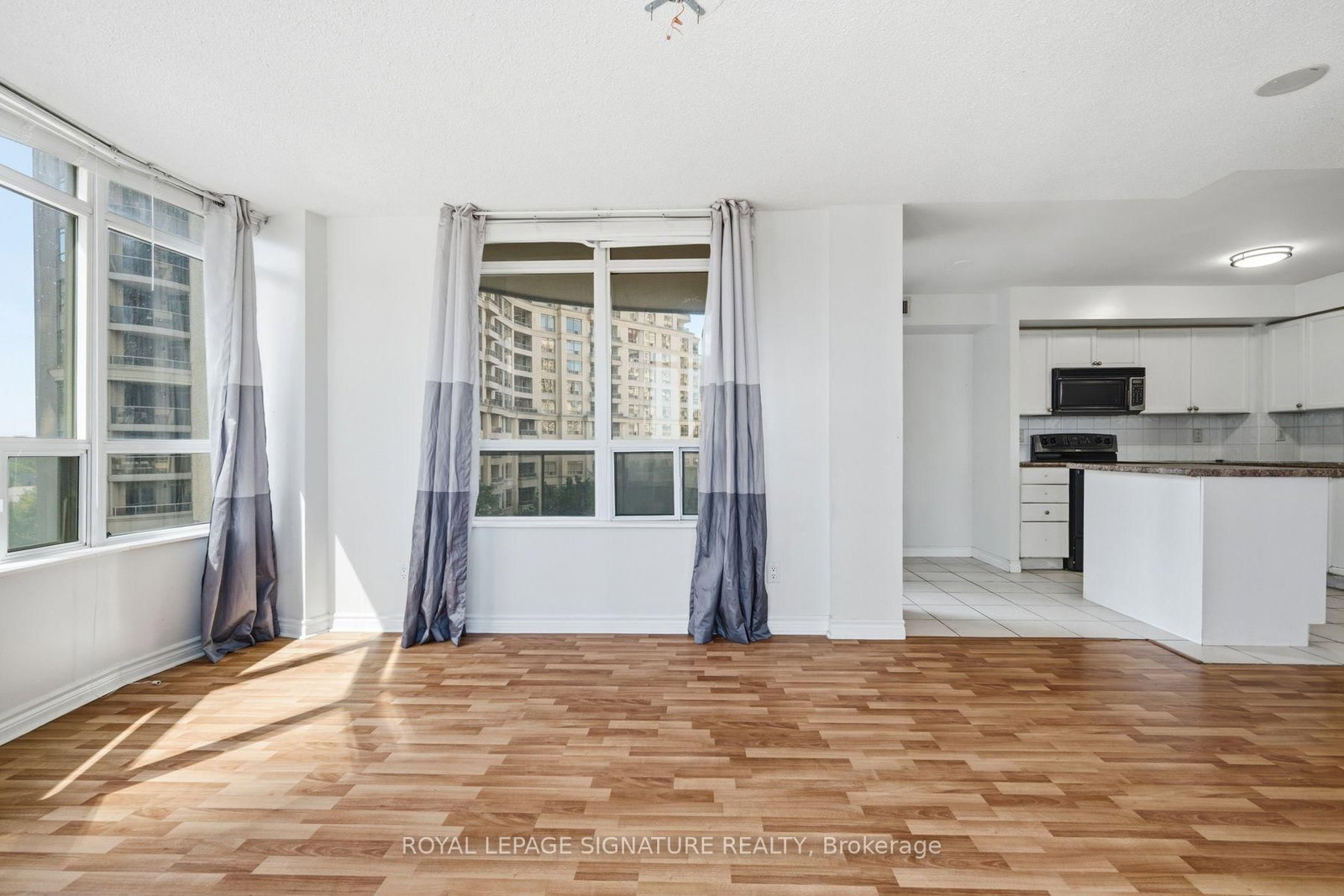 3888 Duke Of York Boulevard • #525 • Mississauga, ON photo 9