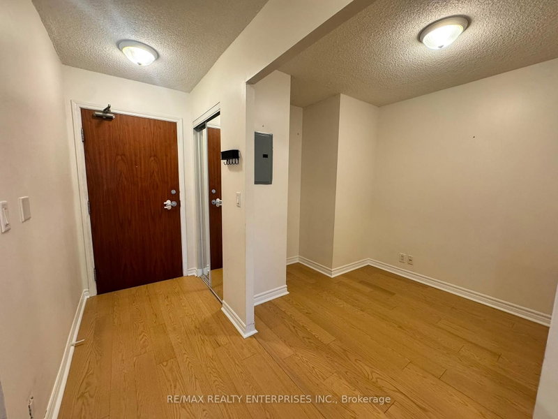 2107 - 1 Elm Drive W