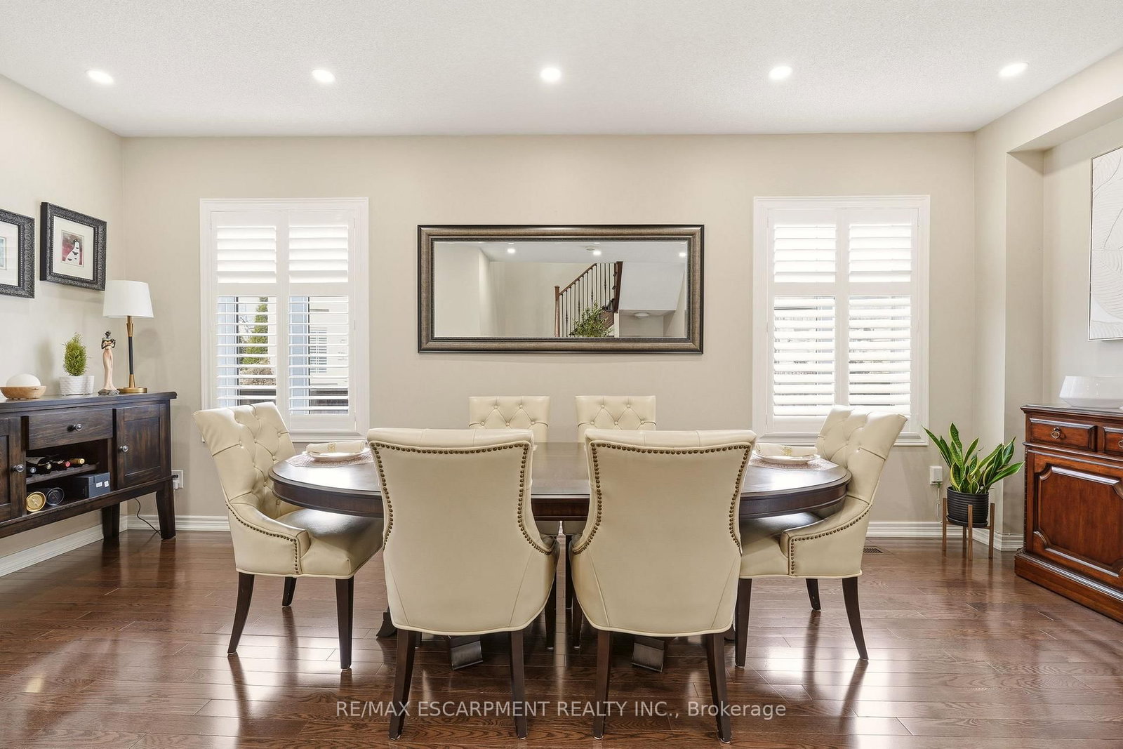 3133 Hiram Terrace • Oakville, ON photo 2