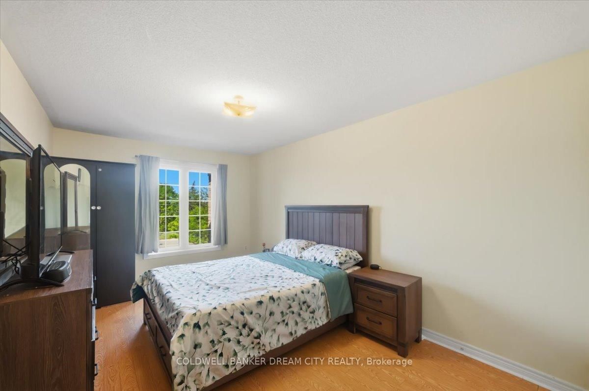 9738 Mclaughlin Road • Brampton, ON photo 13