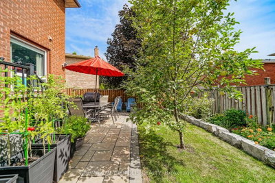 38 Langholm Brampton,ON L6Z 2X9 — Photo 18