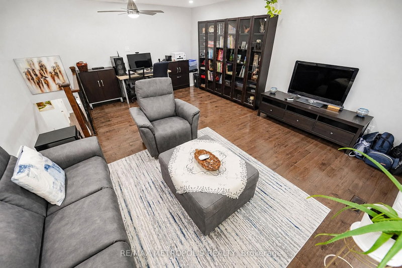 38 Langholm Brampton,ON L6Z 2X9 — Photo 36