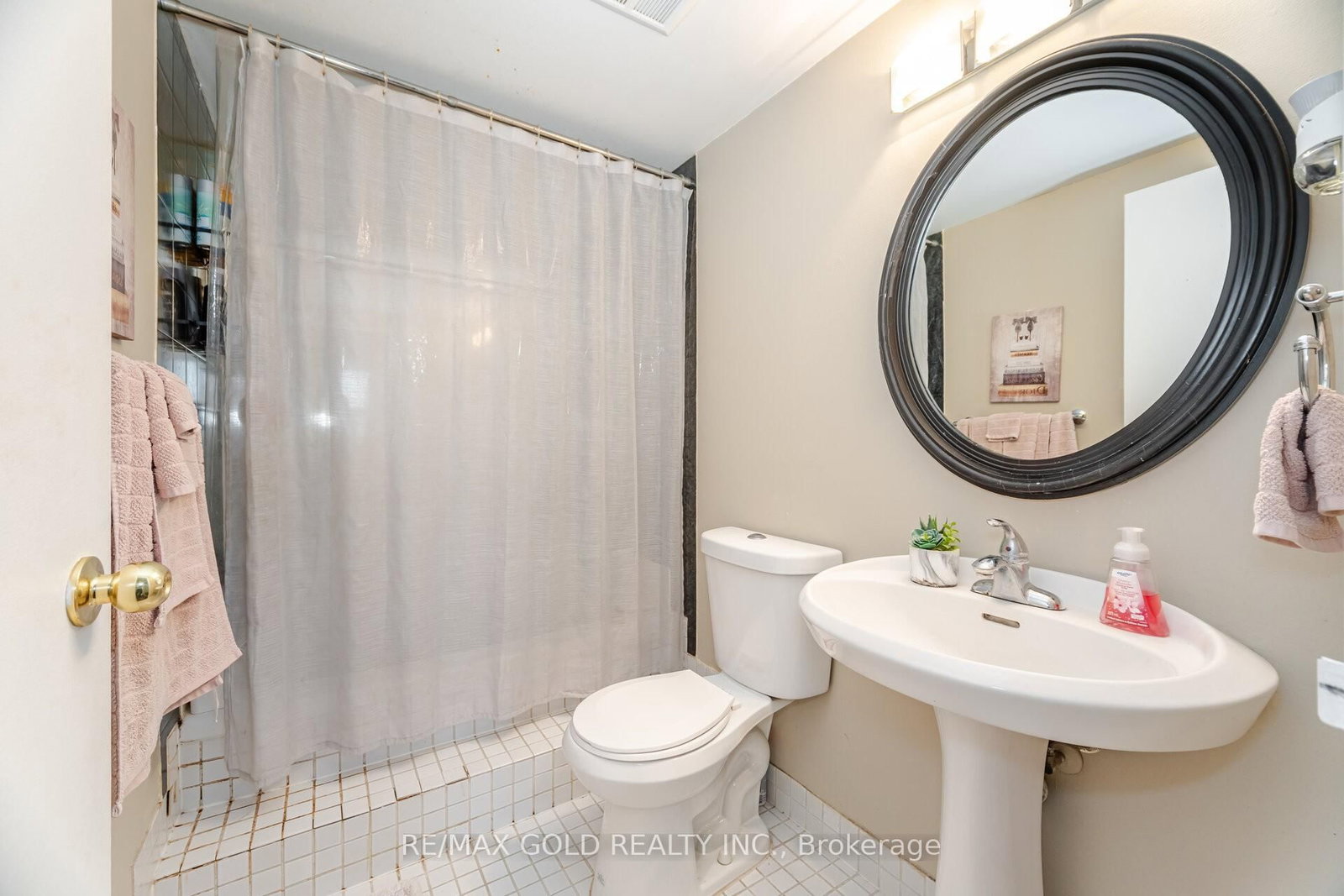8 Lisa Street • #903 • Brampton, ON photo 16