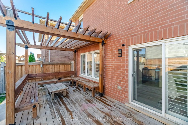 49 Robert Parkinson Brampton,ON L7A 0Y2 — Photo 40