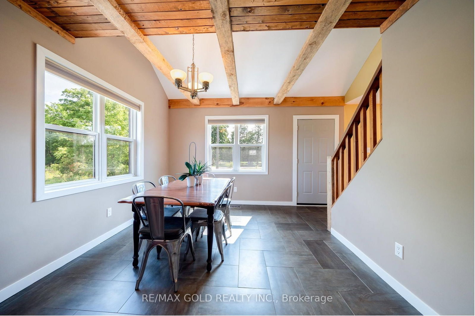 13307 Sixth Line • Halton Hills, ON photo 11