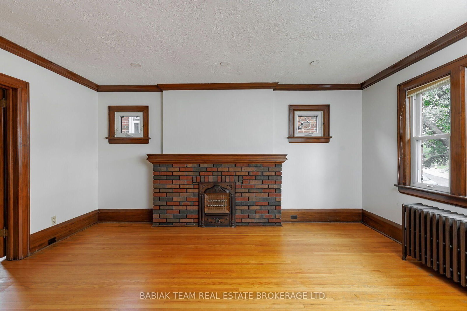 93 Glendonwynne Road • Toronto, ON photo 21