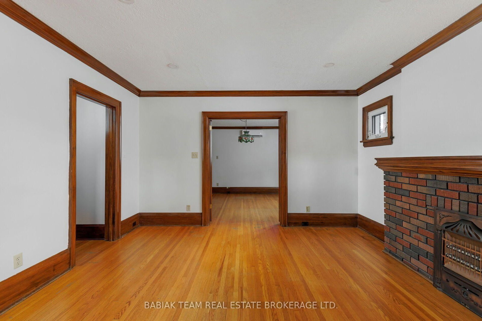 93 Glendonwynne Road • Toronto, ON photo 24