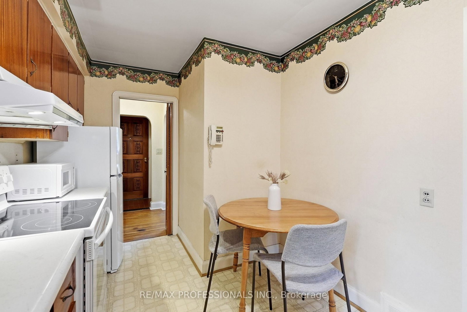 1 Bernice Avenue • Toronto, ON photo 18