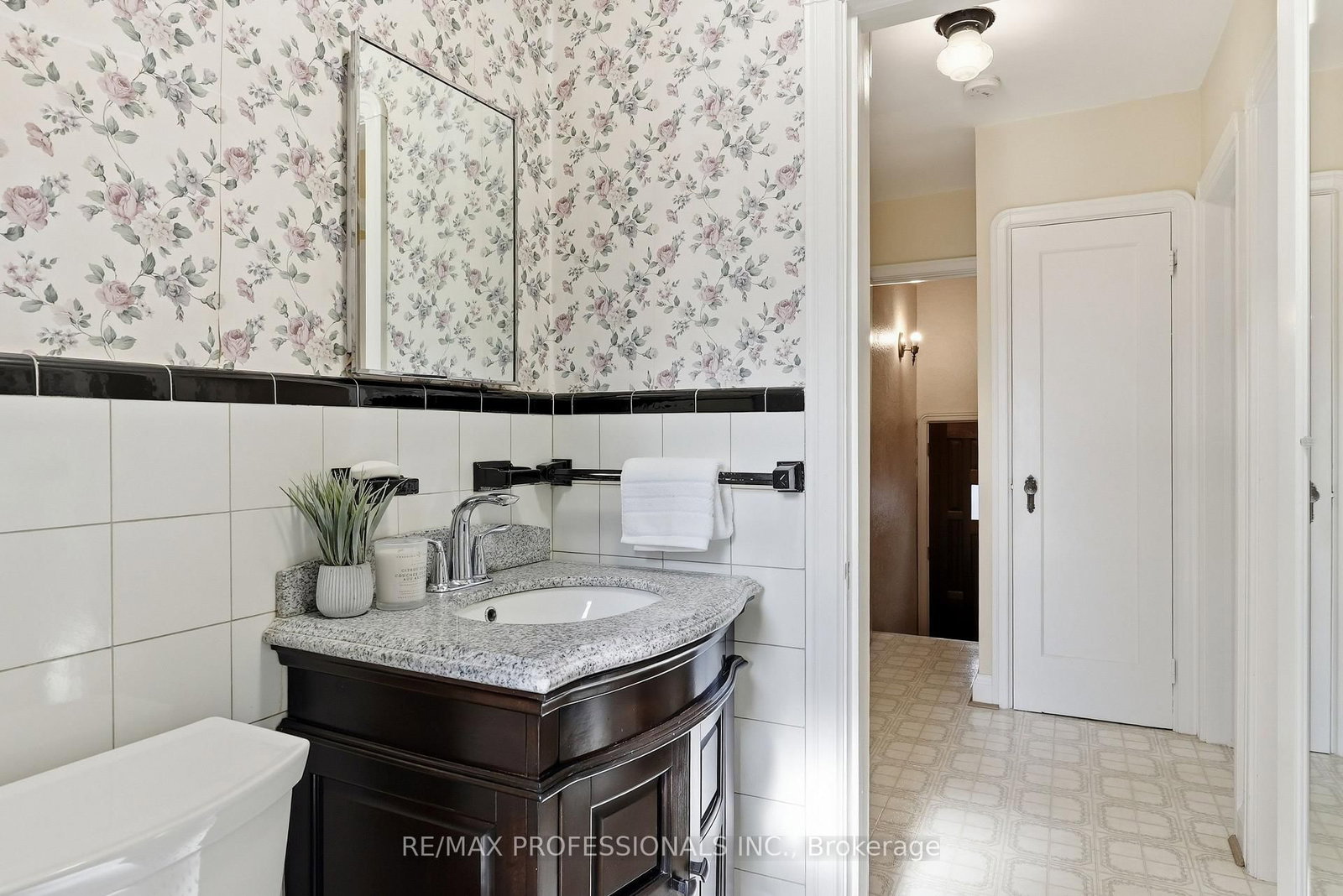 1 Bernice Avenue • Toronto, ON photo 29