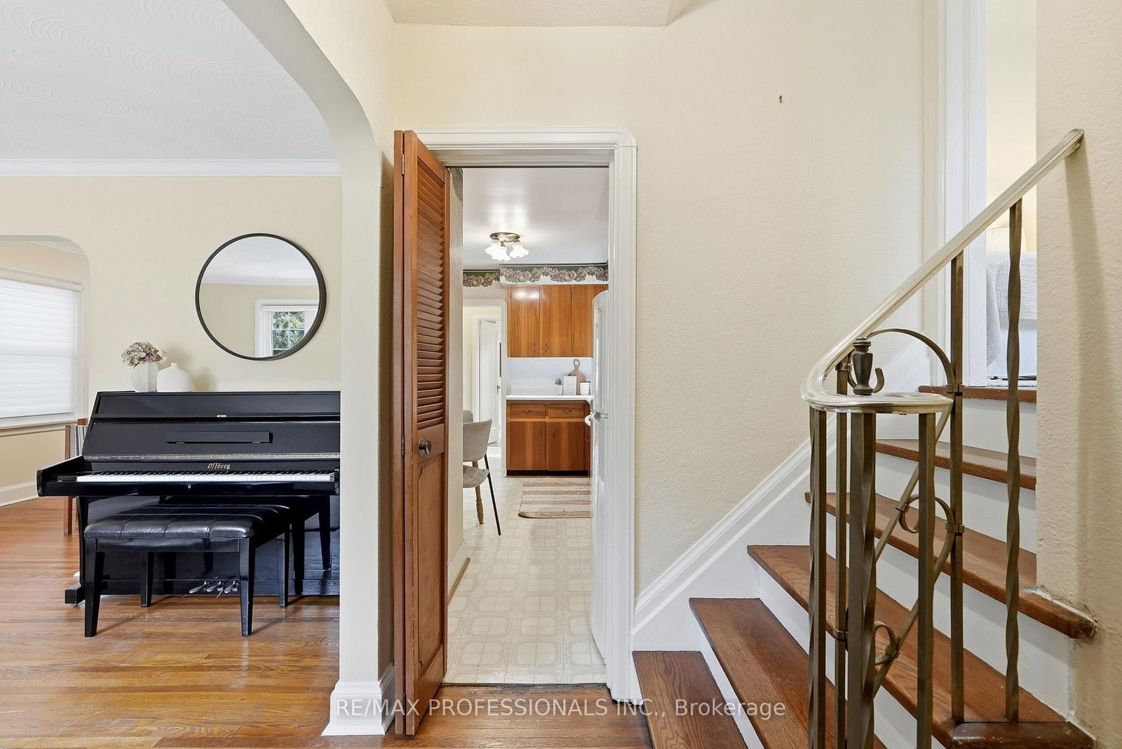 1 Bernice Avenue • Toronto, ON photo 4
