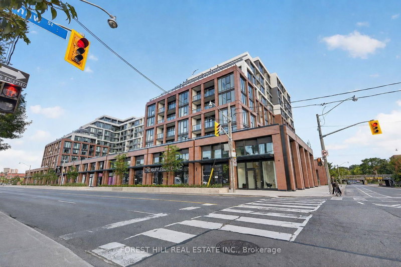 858 Dupont Street