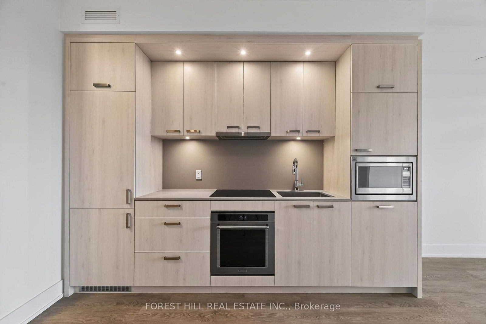 858 Dupont St, Toronto, view 11