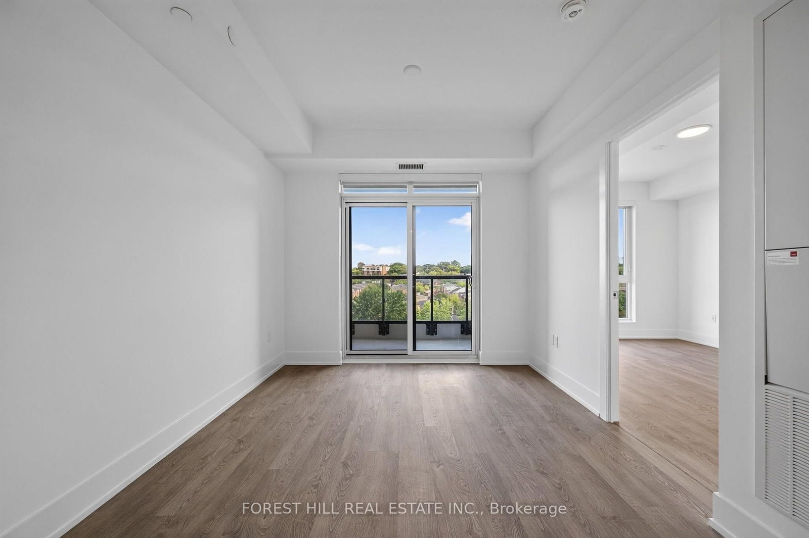 858 Dupont St, Toronto, view 17