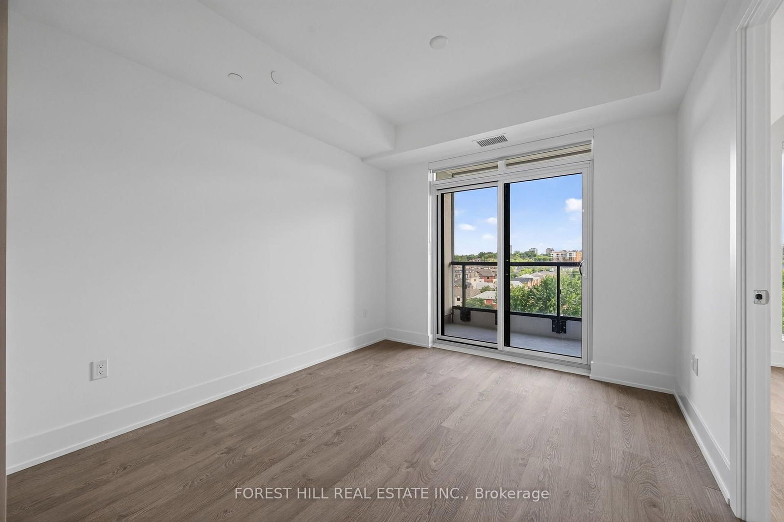 858 Dupont St, Toronto, view 18