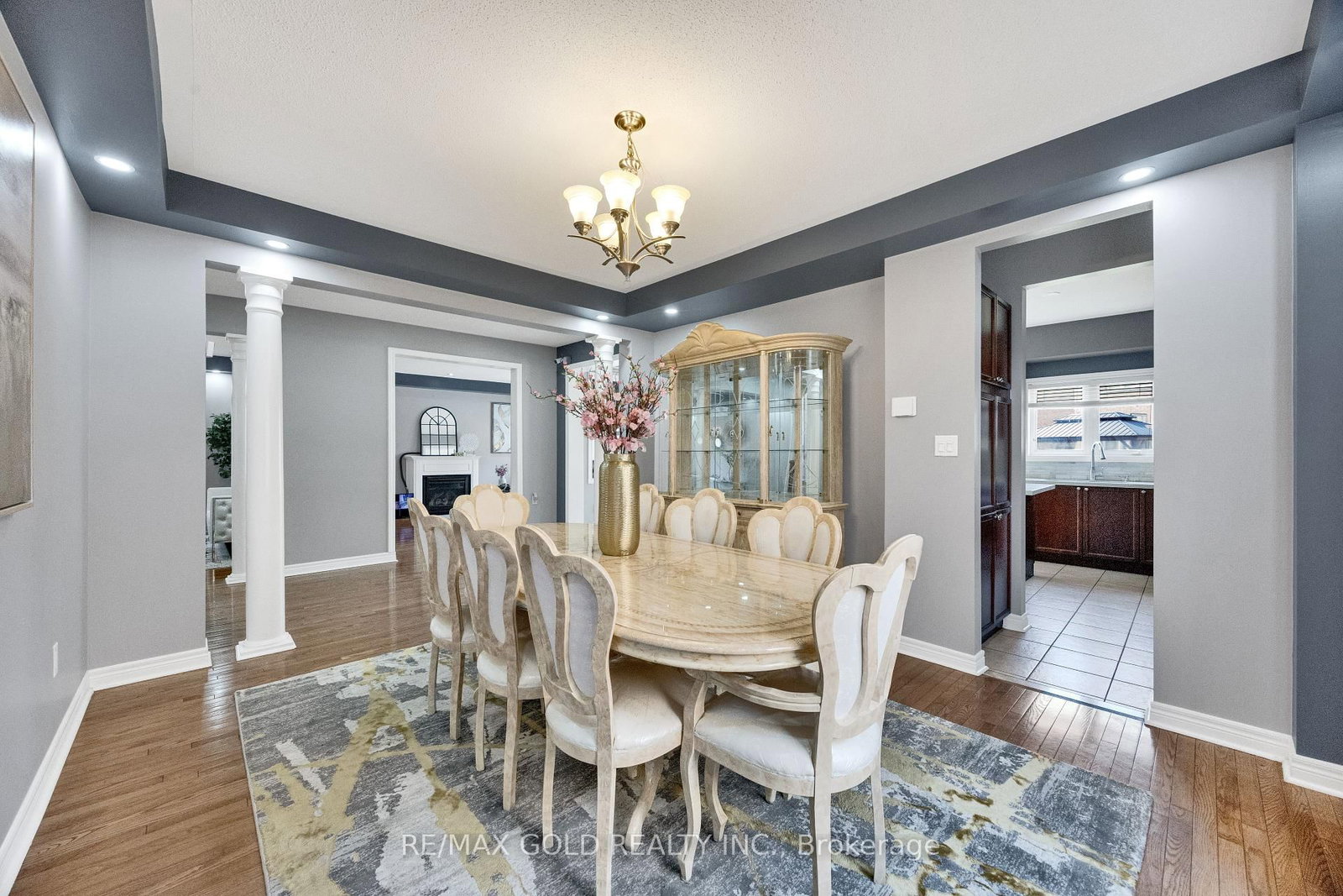 26 Mount Royal Circle • Brampton, ON photo 13