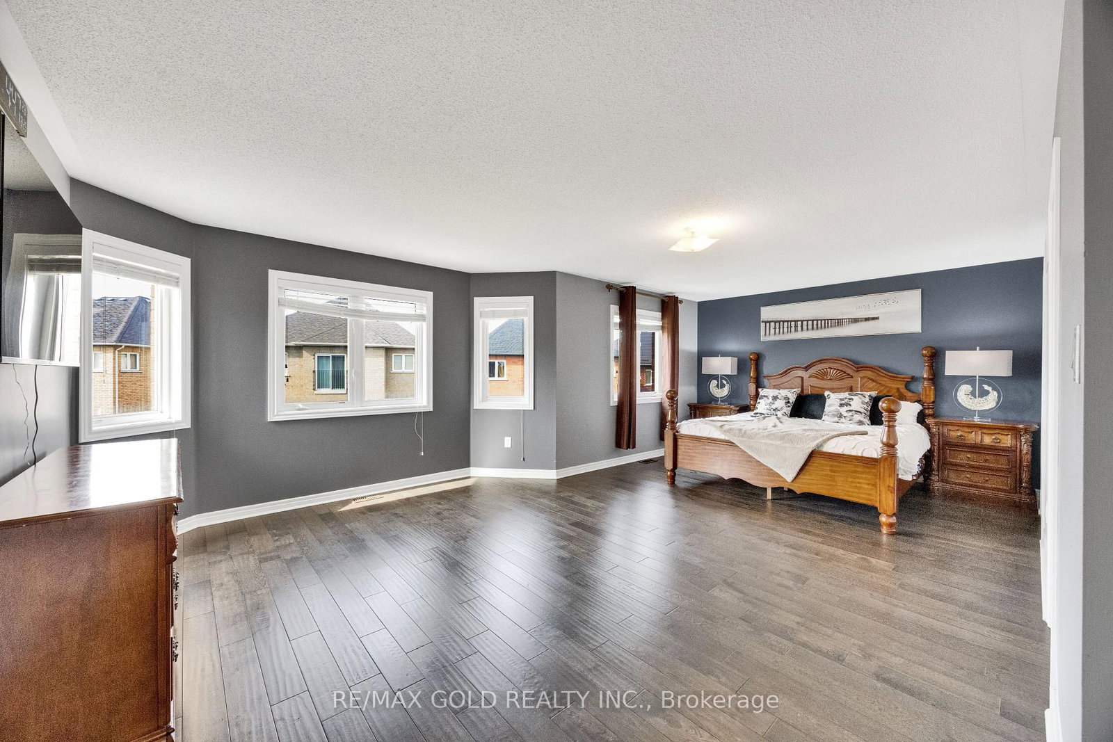 26 Mount Royal Circle • Brampton, ON photo 21