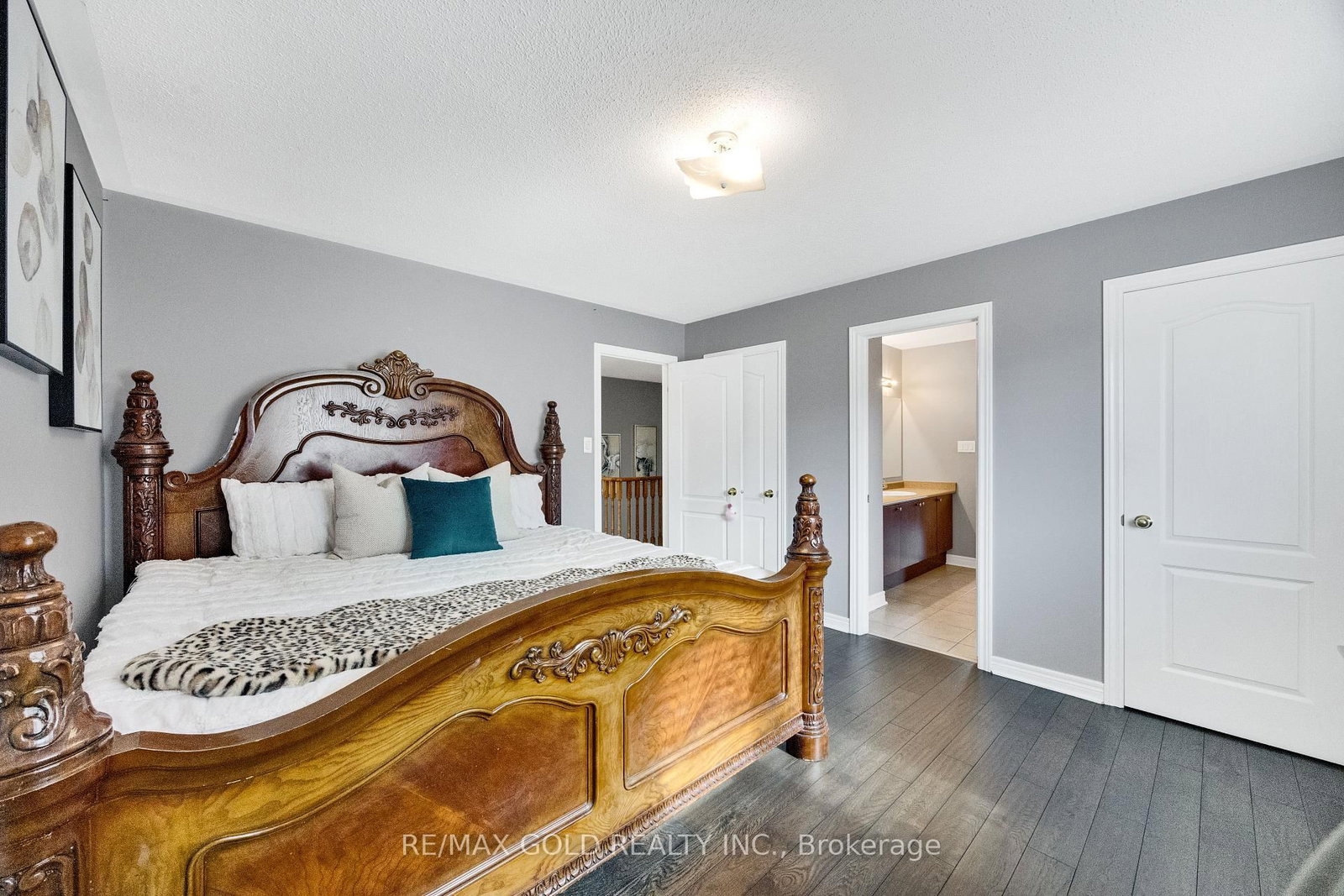 26 Mount Royal Circle • Brampton, ON photo 29
