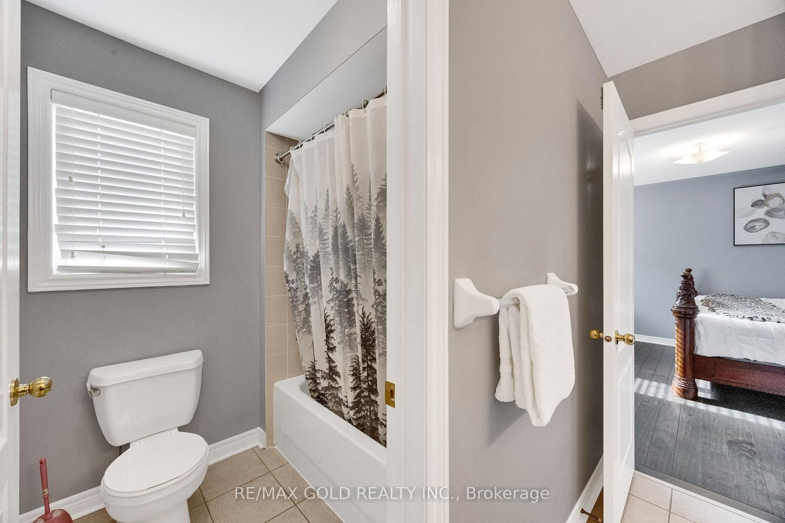 26 Mount Royal Circle • Brampton, ON photo 31