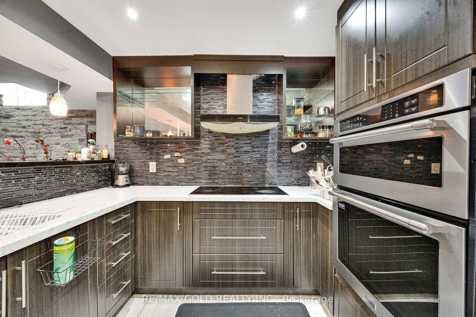 26 Mount Royal Circle • Brampton, ON photo 43