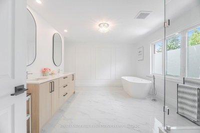 1173 Bowman Oakville,ON L6M 2S9 — Photo 20