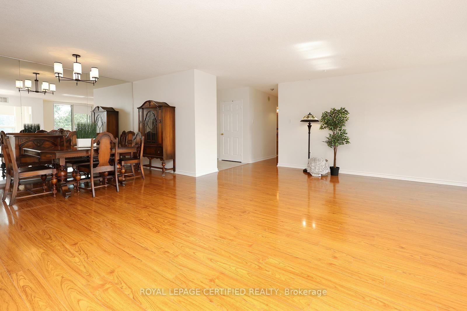 20 Cherrytree Drive • #312 • Brampton, ON photo 14