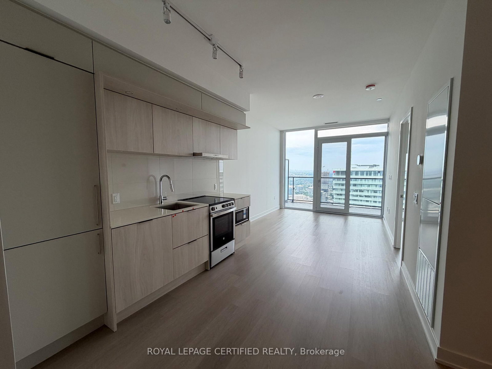 6407-448 Burnhamthorpe Rd W, Mississauga, view 10