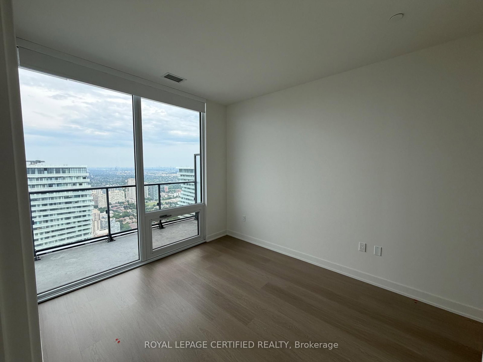 6407-448 Burnhamthorpe Rd W, Mississauga, view 17