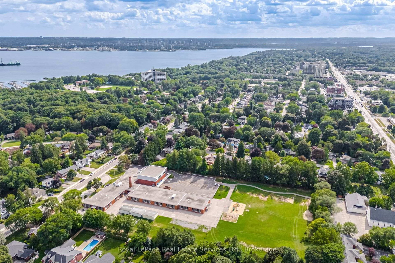 947 Glenwood Avenue • Burlington, ON photo 42