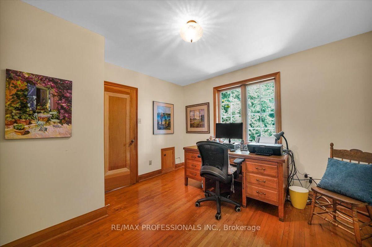 65 Dunedin Drive • Toronto, ON photo 29
