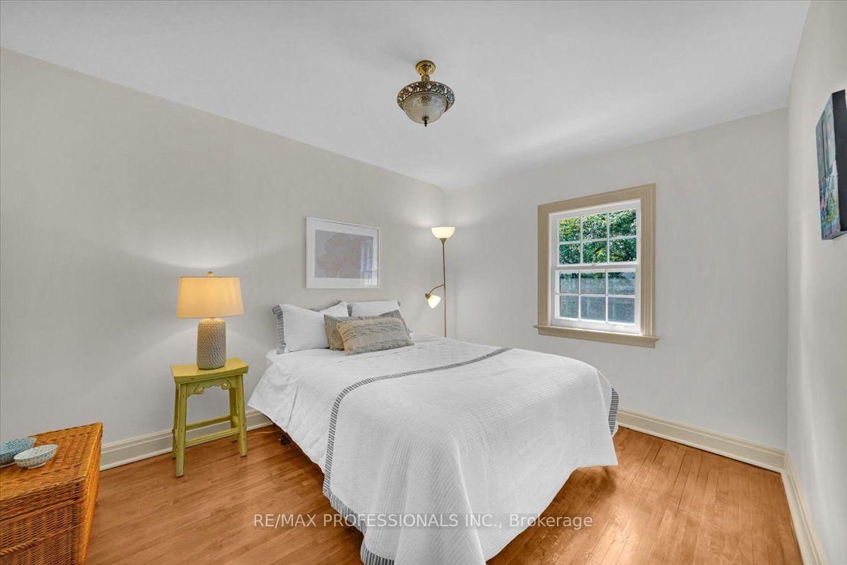 65 Dunedin Drive • Toronto, ON photo 34