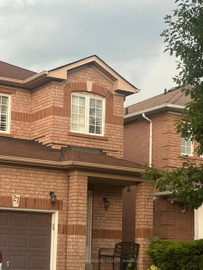 27 Lonestar Brampton,ON L7A 2H9 — Photo 1