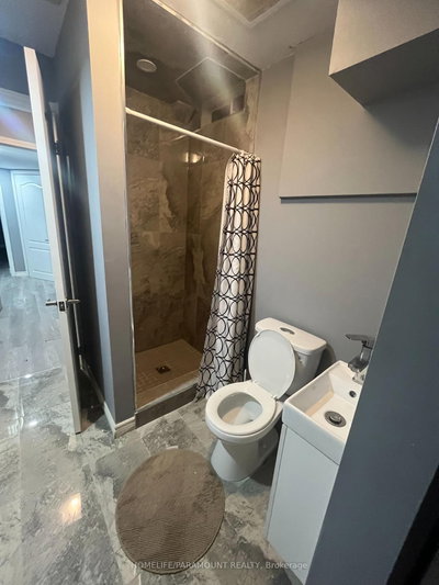 27 Lonestar Brampton,ON L7A 2H9 — Photo 13