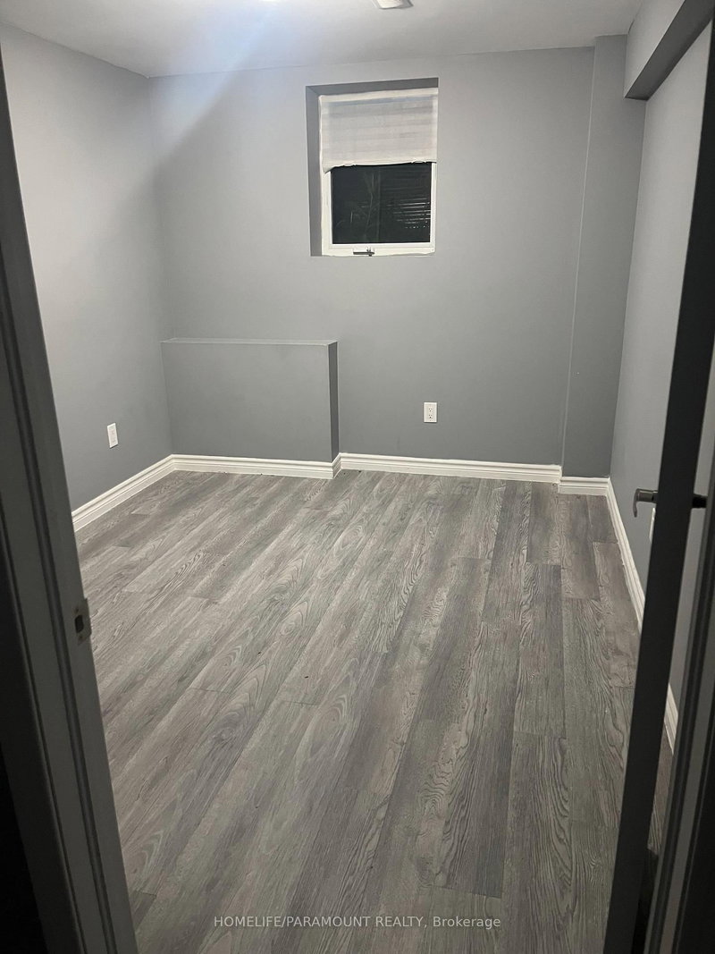 27 Lonestar Brampton,ON L7A 2H9 — Photo 18