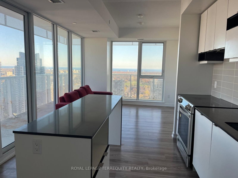 2908 - 4065 Confederation Parkway