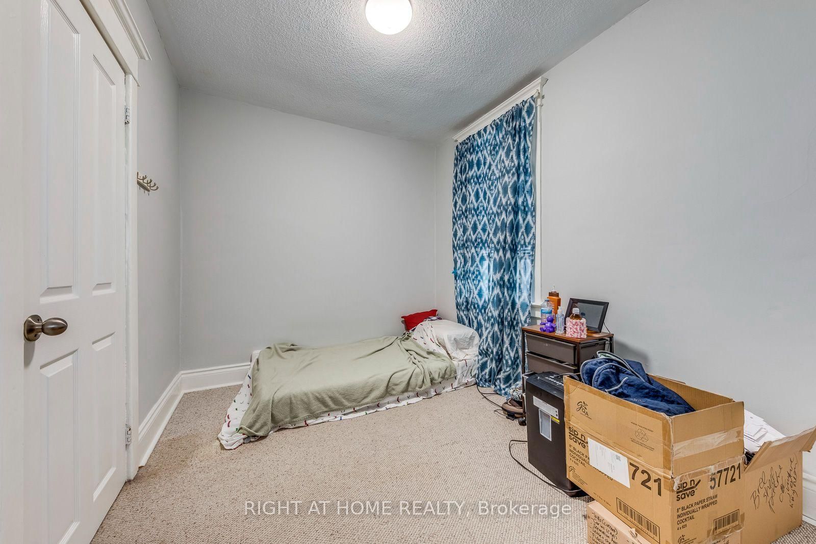A-3146 Dundas St St, Toronto, view 15