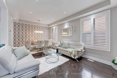 3 Lisson Crescent • Brampton, ON photo 6