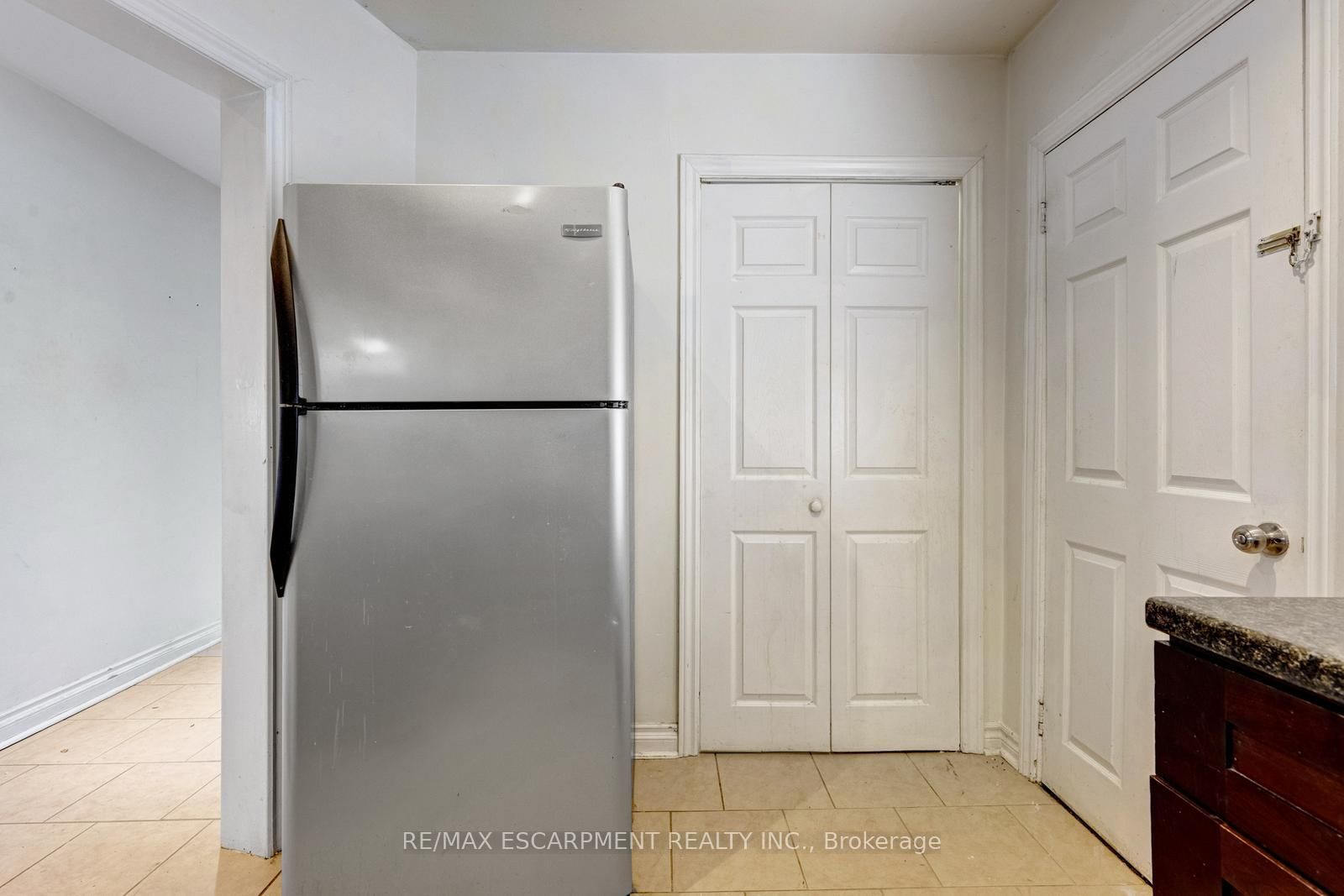 16 Woodward Avenue • Brampton, ON photo 14
