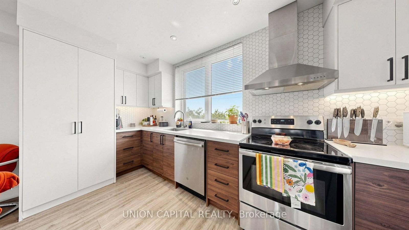 247 Prescott Avenue • Toronto, ON photo 8