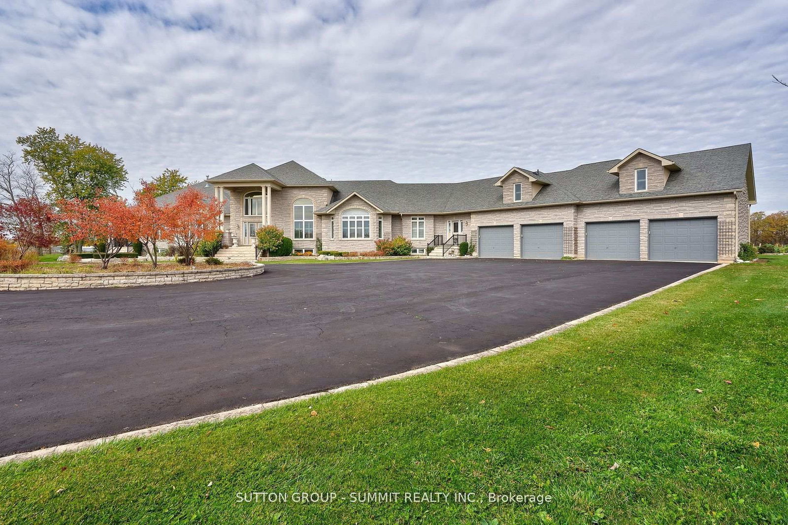 5431 APPLEBY Line • Burlington, ON photo 3