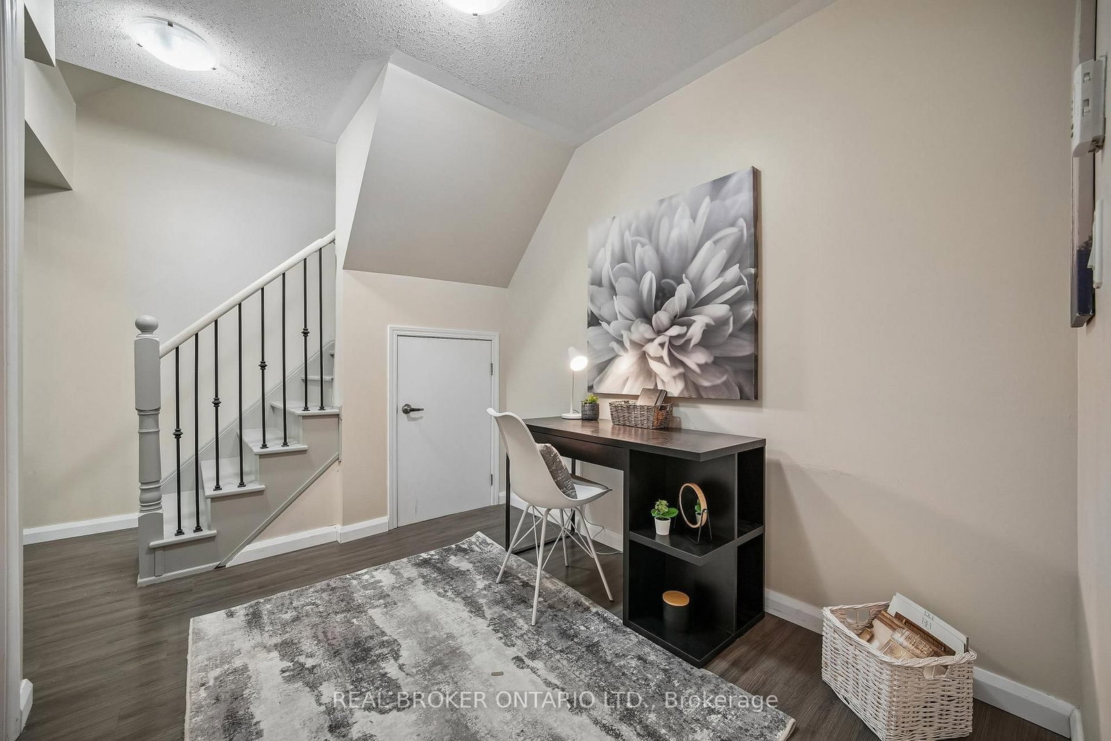 26 Fieldway Road • #46 • Toronto, ON photo 16